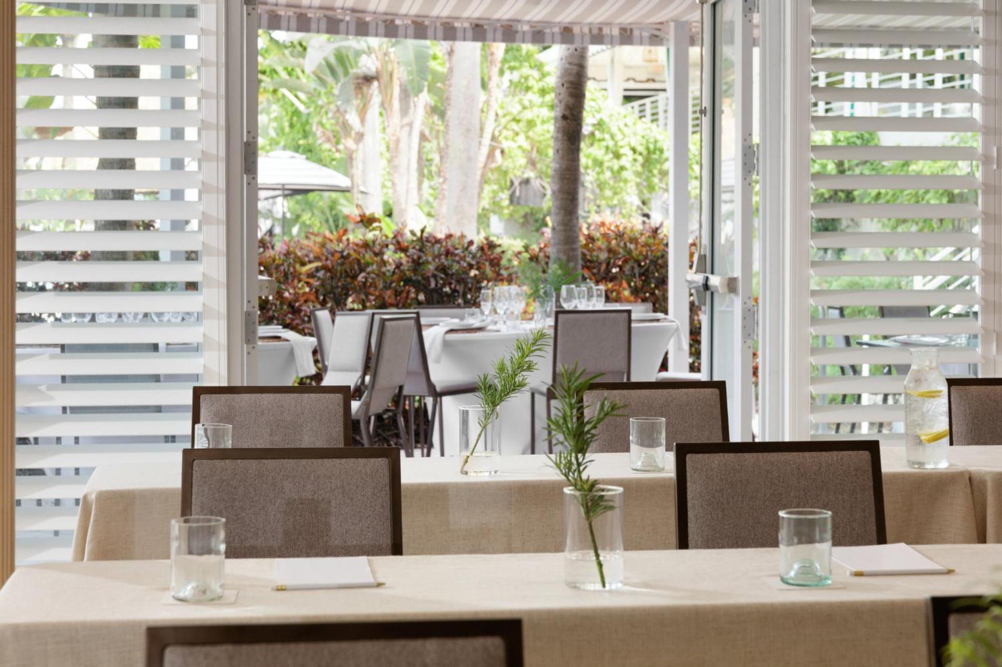 Kimpton Surfcomber Hotel Miami Beach Exterior foto